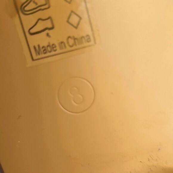 Cape Robbin Womens Vegan Leather Tan Cutout Pull On Tab 1.5" Heel Booties Size 8 - Picture 9 of 9